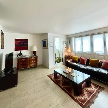 Apartment Grand T2 Plein Centre Historique Avec Ascenseur