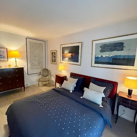 Apartment Grand T2 Plein Centre Historique Avec Ascenseur Saint-Jean-de-Luz