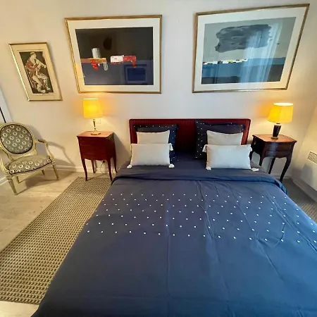 Grand T2 Plein Centre Historique Avec Ascenseur Апартаменты *